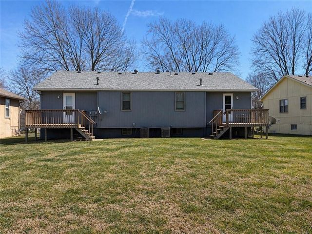 2313 & 2315 SW 6th Street, Blue Springs, MO 64014