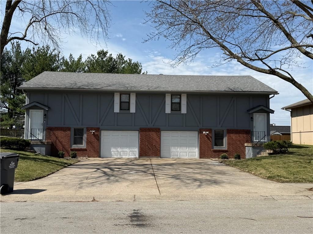 2313 & 2315 SW 6th Street, Blue Springs, MO 64014