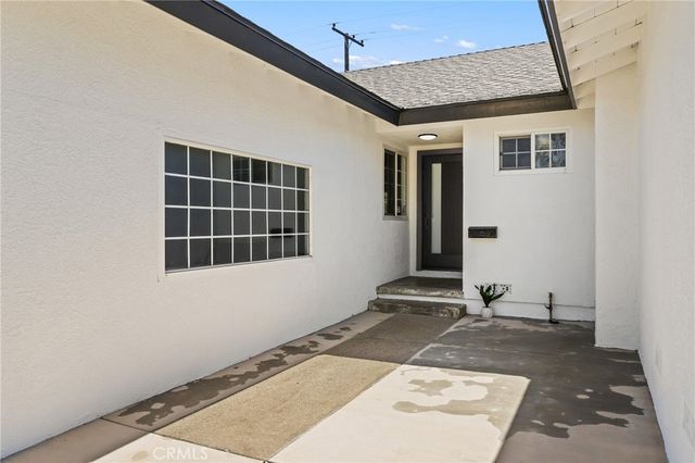 220 Gwynwood Avenue, La Habra, CA 90631