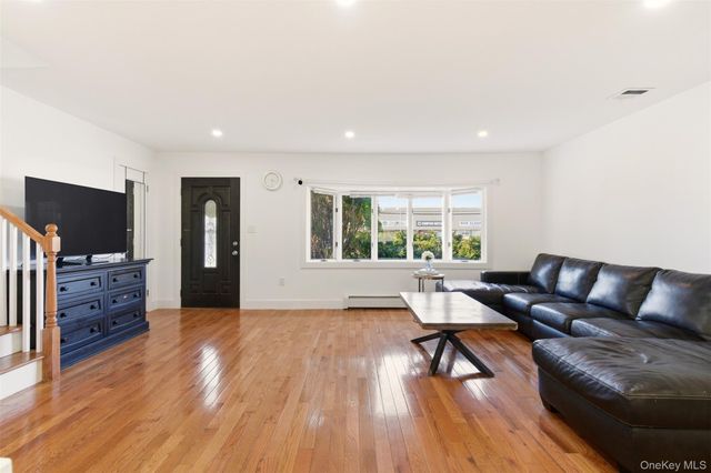 557 Woodbury Road, Plainview, NY 11803