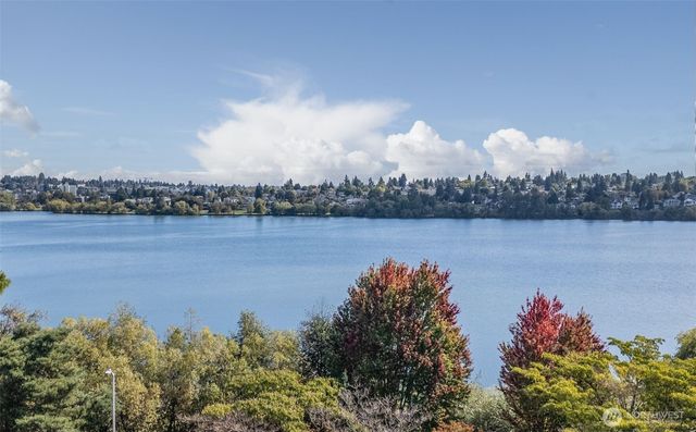 6709 Aurora Avenue, Seattle, WA 98103