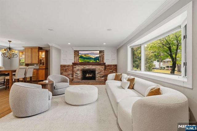 7 Ravine Drive, Woodcliff Lake, NJ 07677