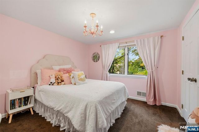 7 Ravine Drive, Woodcliff Lake, NJ 07677