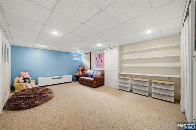 7 Ravine Drive, Woodcliff Lake, NJ 07677