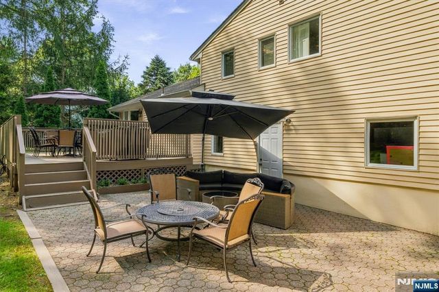 7 Ravine Drive, Woodcliff Lake, NJ 07677