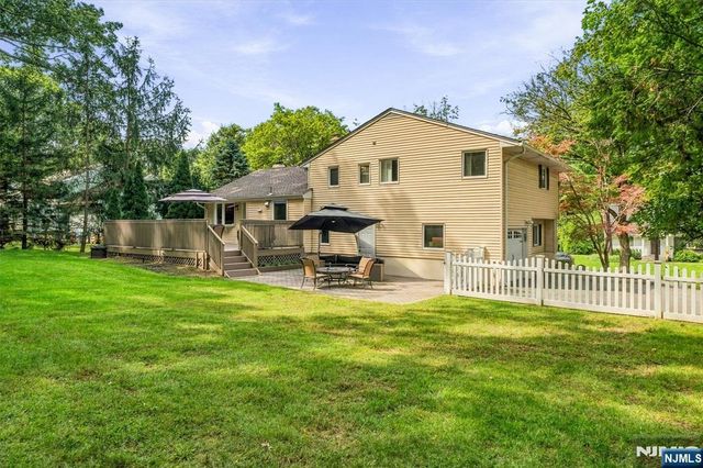 7 Ravine Drive, Woodcliff Lake, NJ 07677