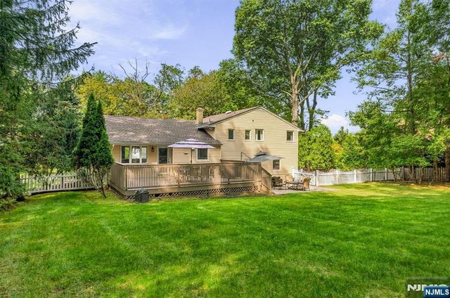 7 Ravine Drive, Woodcliff Lake, NJ 07677