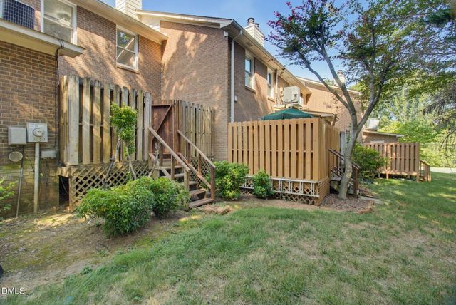 2210 New Garden Road 3620, Greensboro, NC 27410