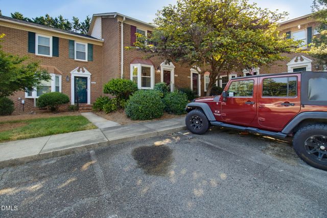 2210 New Garden Road 3620, Greensboro, NC 27410