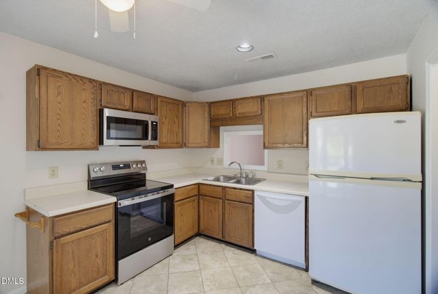 2210 New Garden Road 3620, Greensboro, NC 27410