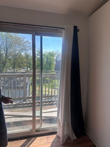 526 E 154th Place, Phoenix, IL 60426
