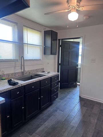 526 E 154th Place, Phoenix, IL 60426