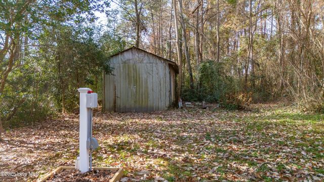 59 Neuse Hill Road, Arapahoe, NC 28510