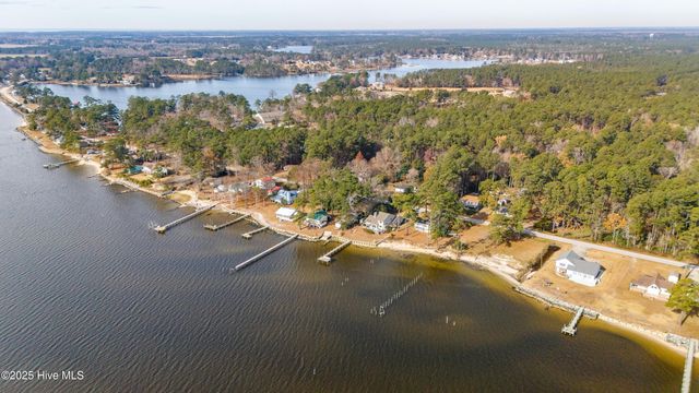 59 Neuse Hill Road, Arapahoe, NC 28510