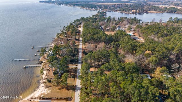 59 Neuse Hill Road, Arapahoe, NC 28510