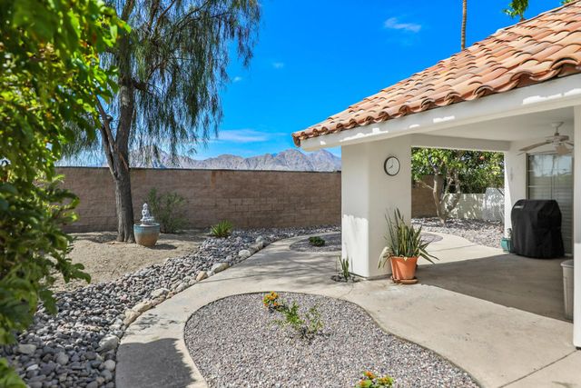77717 Calle Las Brisas S, Palm Desert, CA 92211