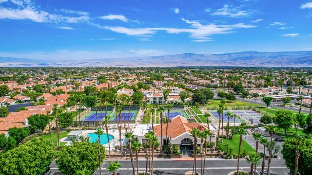 77717 Calle Las Brisas S, Palm Desert, CA 92211