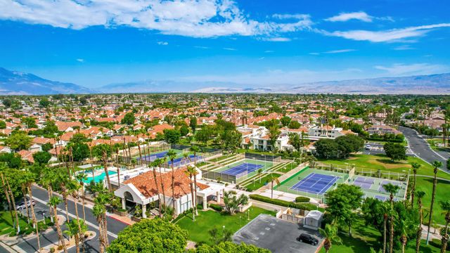 77717 Calle Las Brisas S, Palm Desert, CA 92211