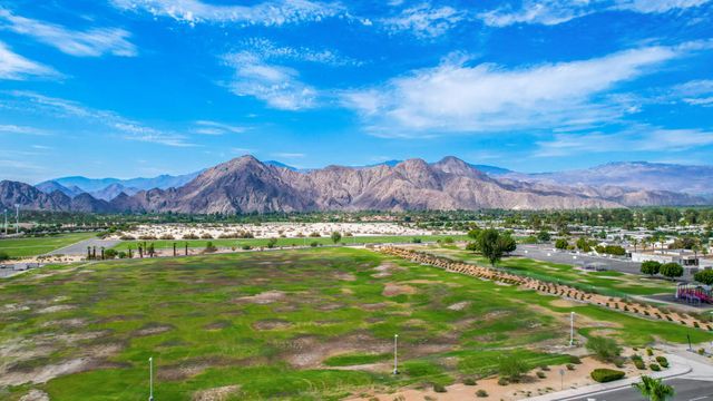 77717 Calle Las Brisas S, Palm Desert, CA 92211