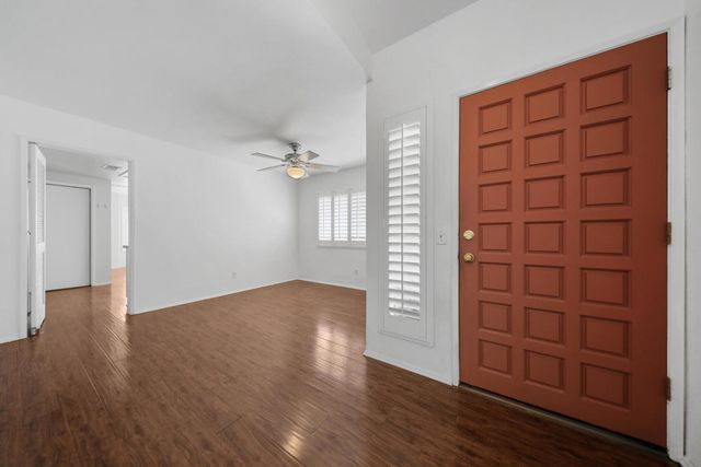 77717 Calle Las Brisas S, Palm Desert, CA 92211