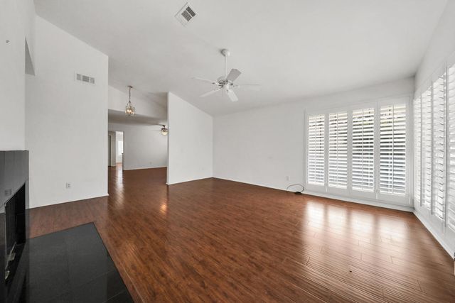 77717 Calle Las Brisas S, Palm Desert, CA 92211