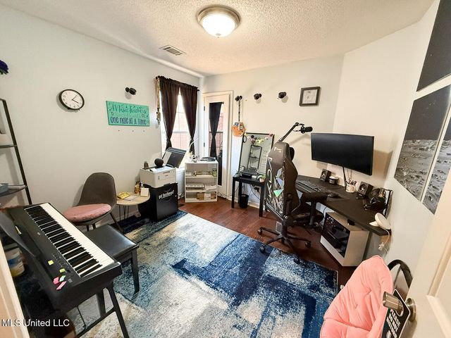 10249 Fox Hunt Drive, Olive Branch, MS 38654