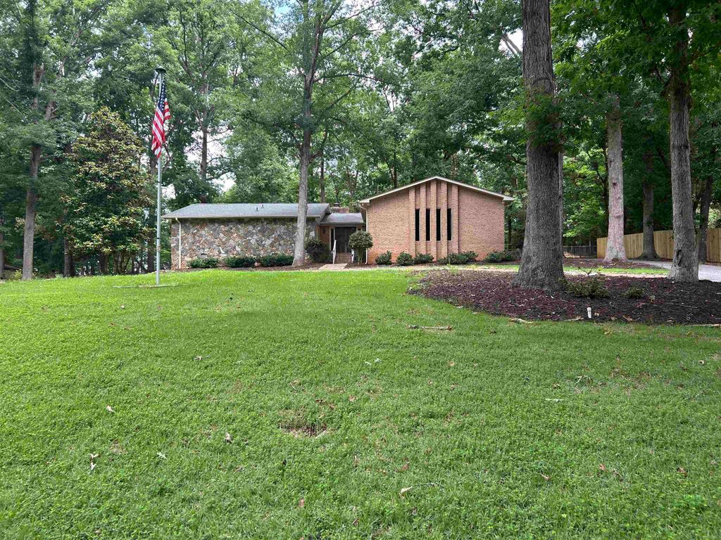 52 Woodwind Drive Drive, Spartanburg, SC 29302