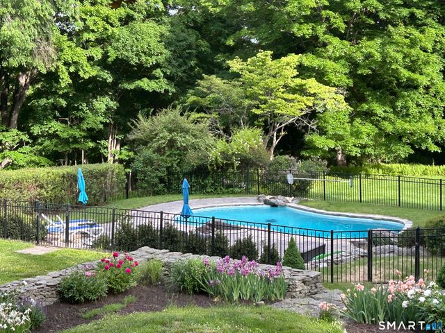 49 Old Bridge Road, Brookfield, CT 06804