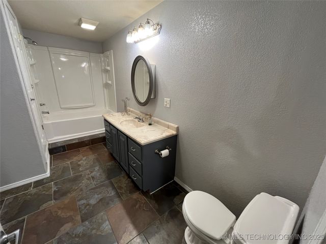 114227 S 4172 Road, Checotah, OK 74426