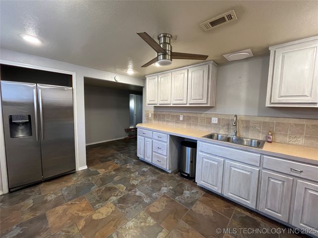 114227 S 4172 Road, Checotah, OK 74426