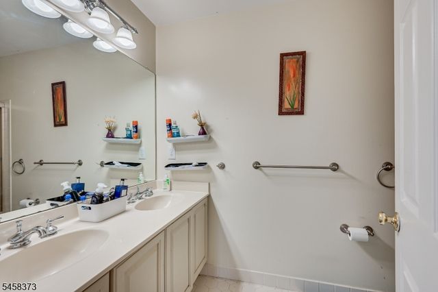 8 Mcbride Way, Bridgewater Twp., NJ 08807