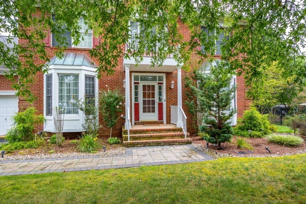 8 Mcbride Way, Bridgewater Twp., NJ 08807