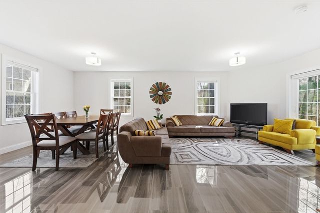 1295 Main St, Reading, MA 01867