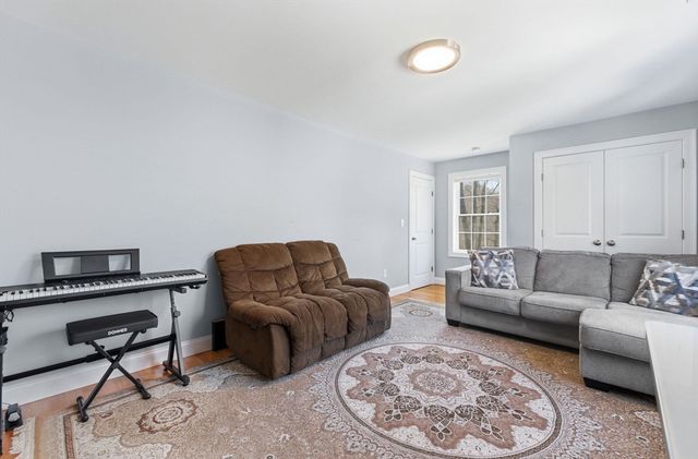 1295 Main St, Reading, MA 01867