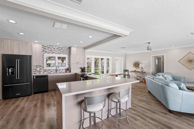 4021 NE 27th Terrace, Lighthouse Point, FL 33064