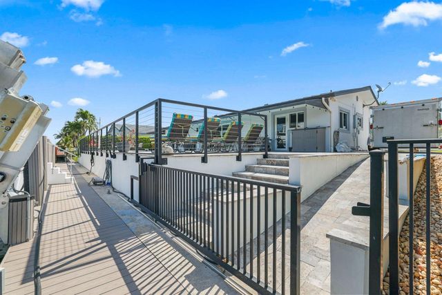 4021 NE 27th Terrace, Lighthouse Point, FL 33064