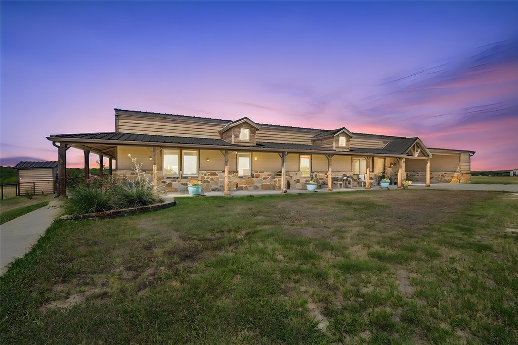 290 Barton Road, Maypearl, TX 76064 — exterior