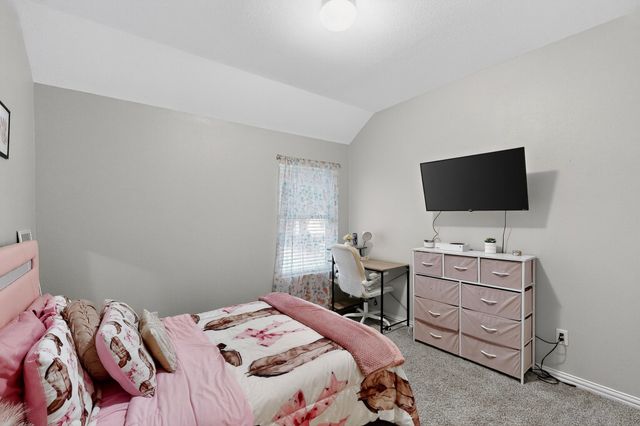 222 Brook Meadow Court, Midlothian, TX 76065