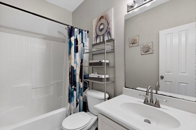 222 Brook Meadow Court, Midlothian, TX 76065