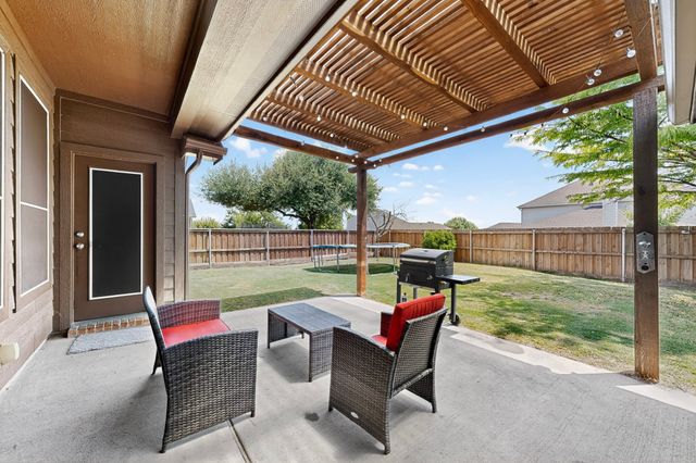222 Brook Meadow Court, Midlothian, TX 76065