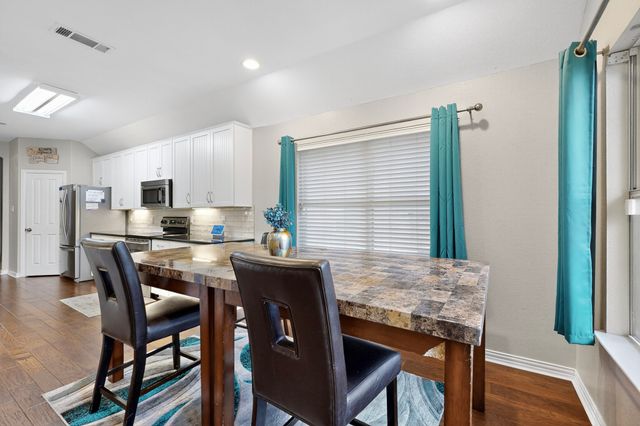 222 Brook Meadow Court, Midlothian, TX 76065
