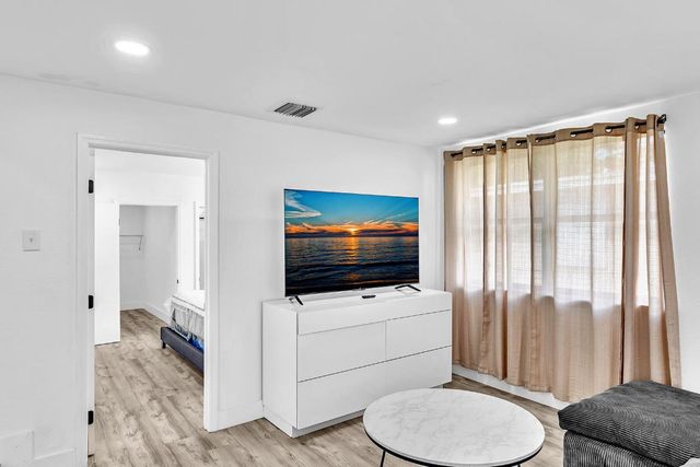 14120 NW 5th Avenue, North Miami, FL 33168