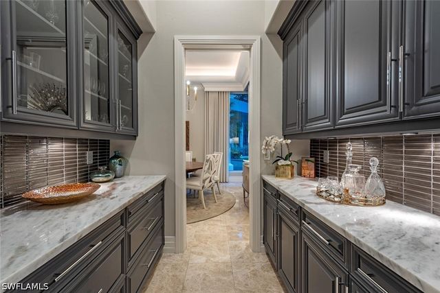 2701 BUCKTHORN WAY, Naples, FL 34105