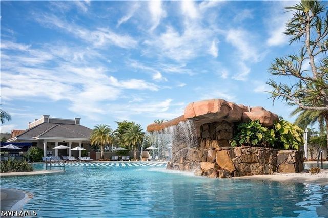 2701 BUCKTHORN WAY, Naples, FL 34105