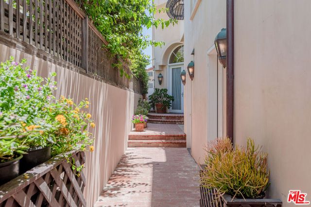 23620 Malibu Colony Road, Malibu, CA 90265