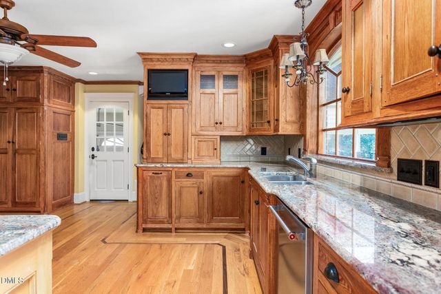 2915 Truitt Drive, Burlington, NC 27215