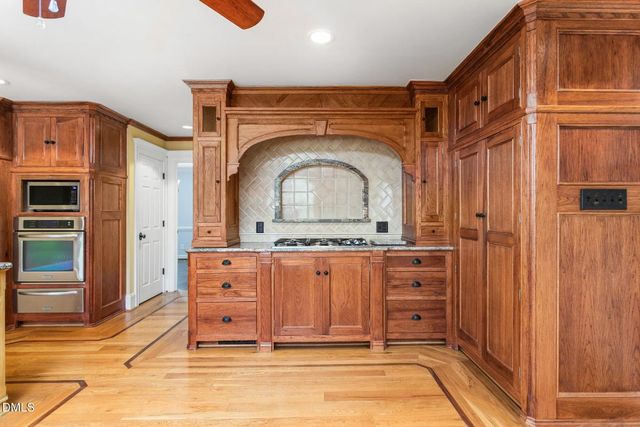 2915 Truitt Drive, Burlington, NC 27215