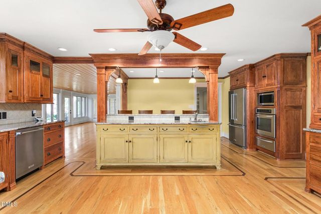 2915 Truitt Drive, Burlington, NC 27215