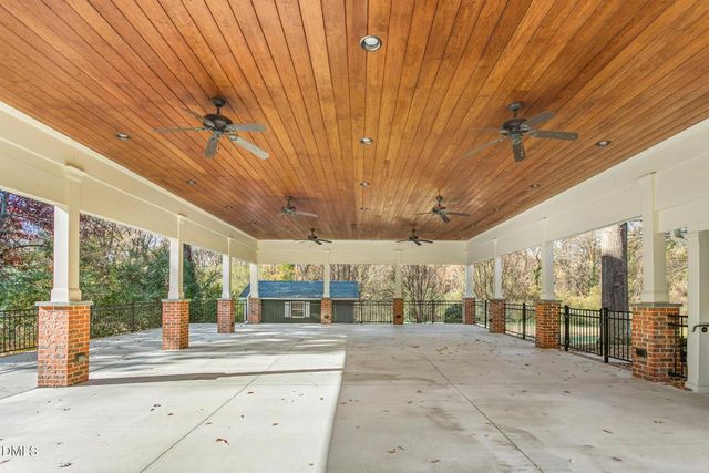 2915 Truitt Drive, Burlington, NC 27215