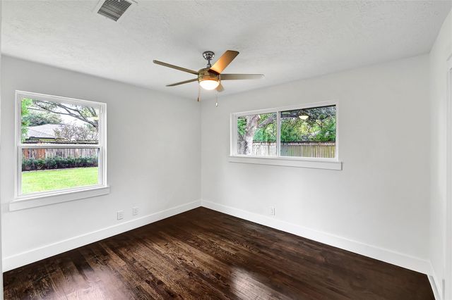 4713 Kinglet Street, Houston, TX 77035